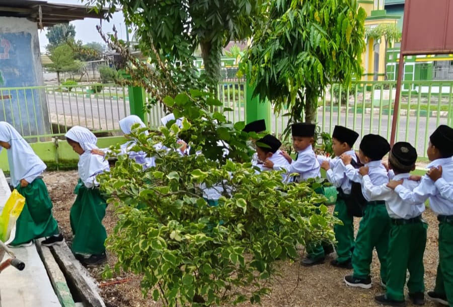 Perjalanan Awal di MIN 4 Batang Hari: Siswa Kelas I Mulai MATSAMA