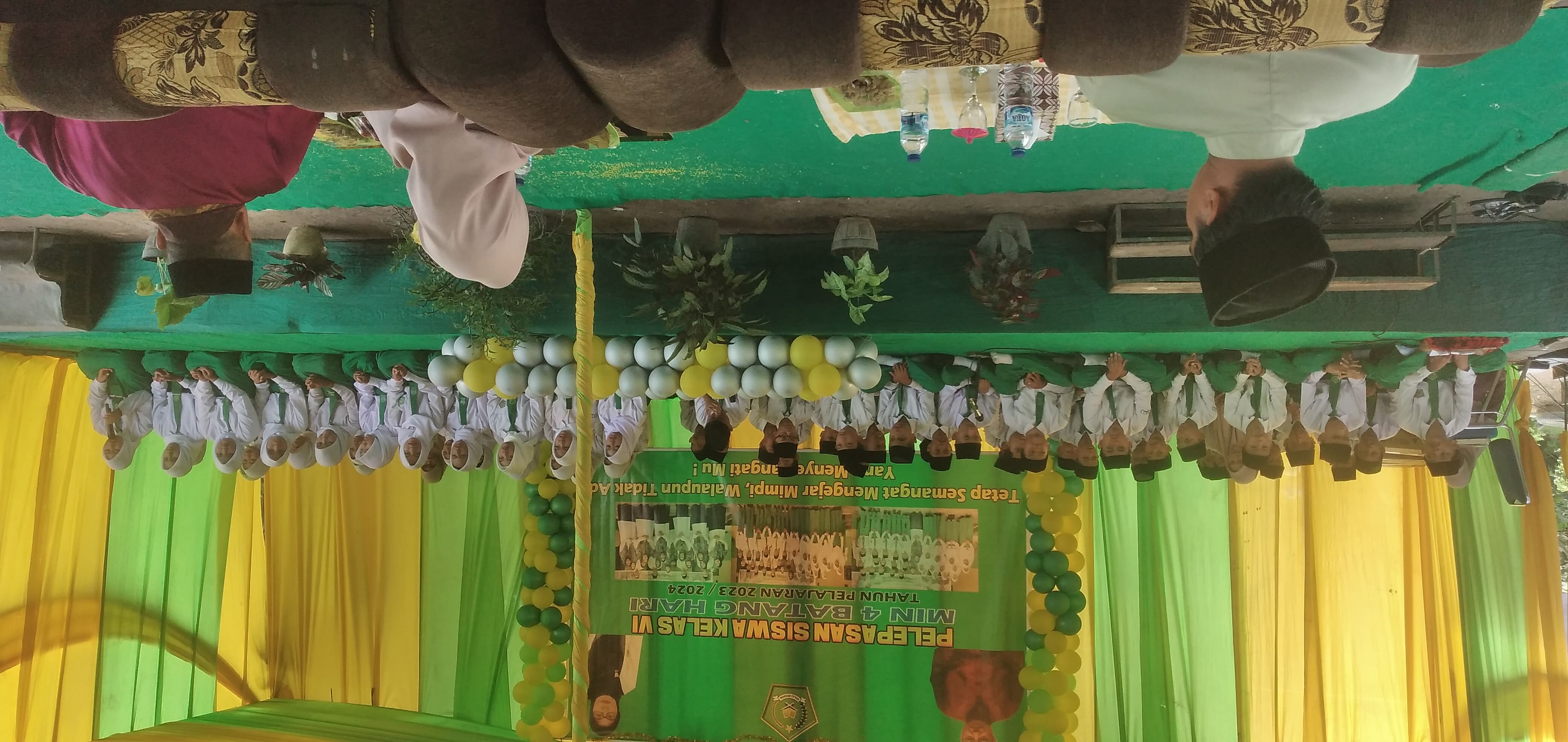 Kegiatan Khatam Al Qur'an Menandai Pelepasan Siswa Kelas VI di MIN 4 Batang Hari Kegiatan Khatam Al Qur'an Menandai Pelepasan Siswa Kelas VI di MIN 4 Batang Hari