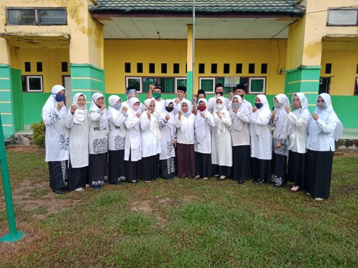 Di tengah wabahnya virus covid 19 upacara HAB Kemenag tetap di laksanakan
