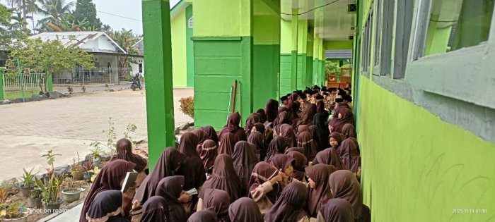 MIN 4 Batang Hari Laksanakan Yasinan Rutin Jumat Pagi