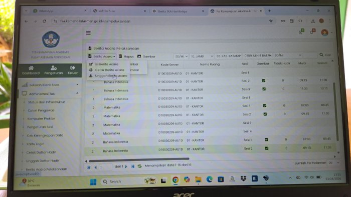 Hari Terakhir Pengunggahan Data TKA di MIN 4 Batang Hari Berjalan Lancar