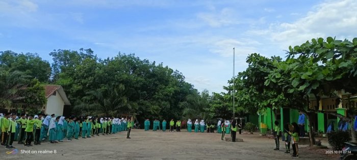 MIN 4 Batang Hari Peringati Hari Kesaktian Pancasila dengan Khidmat
