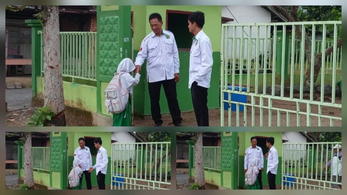Staf TU Yusuf dan Fiki Sambut Kedatangan Siswa dengan Ramah di Madrasah Staf TU Yusuf dan Fiki Sambut Kedatangan Siswa dengan Ramah di Madrasah