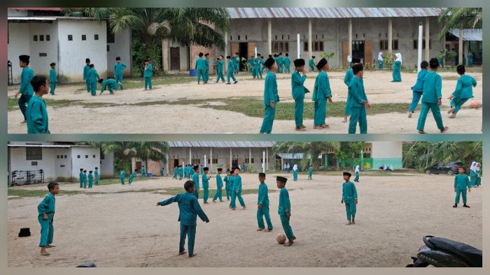 Suasana Ceria, Siswa MIN 4 Batang Hari Bermain di Halaman Madrasah Saat Jam Istirahat