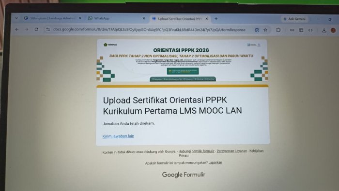 Staf Tata Usaha Hendrik Unggah Sertifikat Orientasi PPPK ke Web SADIK Staf Tata Usaha Hendrik Unggah Sertifikat Orientasi PPPK ke Web SADIK