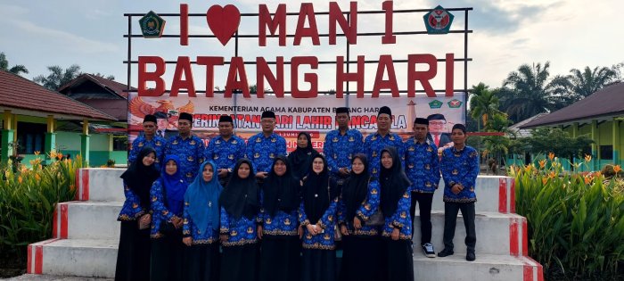 ASN Kementerian Agama Kabupaten Batang Hari Ikuti Upacara Peringatan Hari Lahir Pancasila Tahun 2026