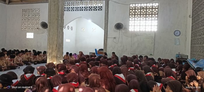 MIN 4 Batang Hari Gelar Rutinitas Membaca Yasin di Pagi Jumat