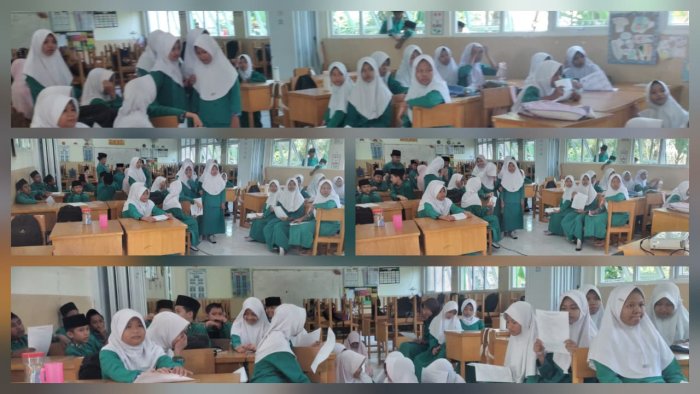 Siswa Kelas VI A Latihan Bernyanyi untuk Persiapan Acara Perpisahan