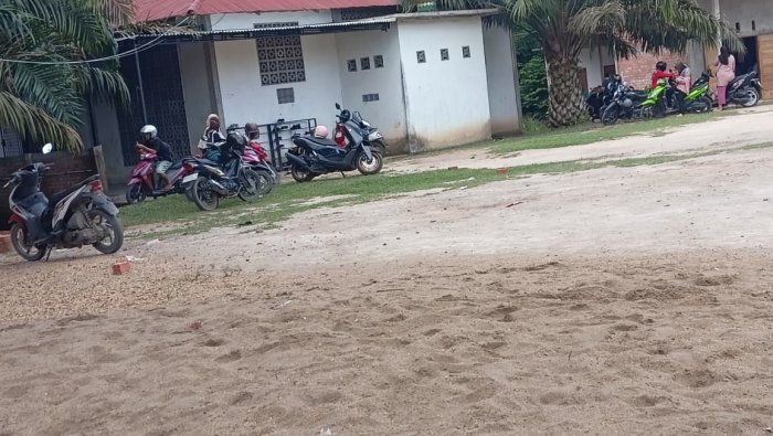 Penjemputan Siswa oleh Orang Tua Berjalan Tertib dan Lancar
