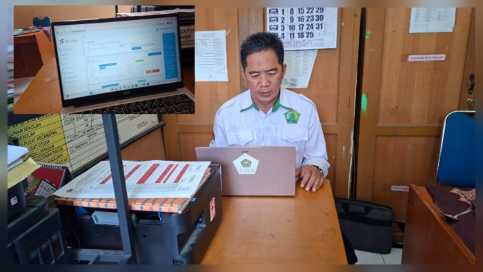 taf TU Yusuf Cek SKP, Kepala Madrasah Pastikan Administrasi Kinerja Tertib taf TU Yusuf Cek SKP, Kepala Madrasah Pastikan Administrasi Kinerja Tertib