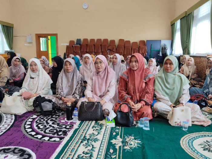 Halal Bihalal Pererat Silaturahmi di Aula Kemenag Kabupaten Batang Hari