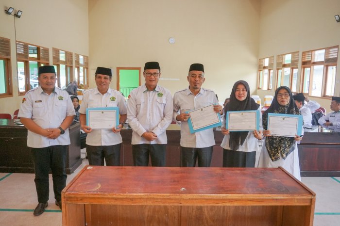 Kepala Madrasah Hadiri Penandatanganan Fakta Integritas Tahun 2026 Kepala Madrasah Hadiri Penandatanganan Fakta Integritas Tahun 2026