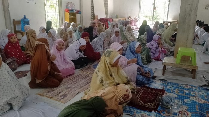 Salat Zuhur Berjamaah, Bentuk Pembinaan Karakter Religius Siswa